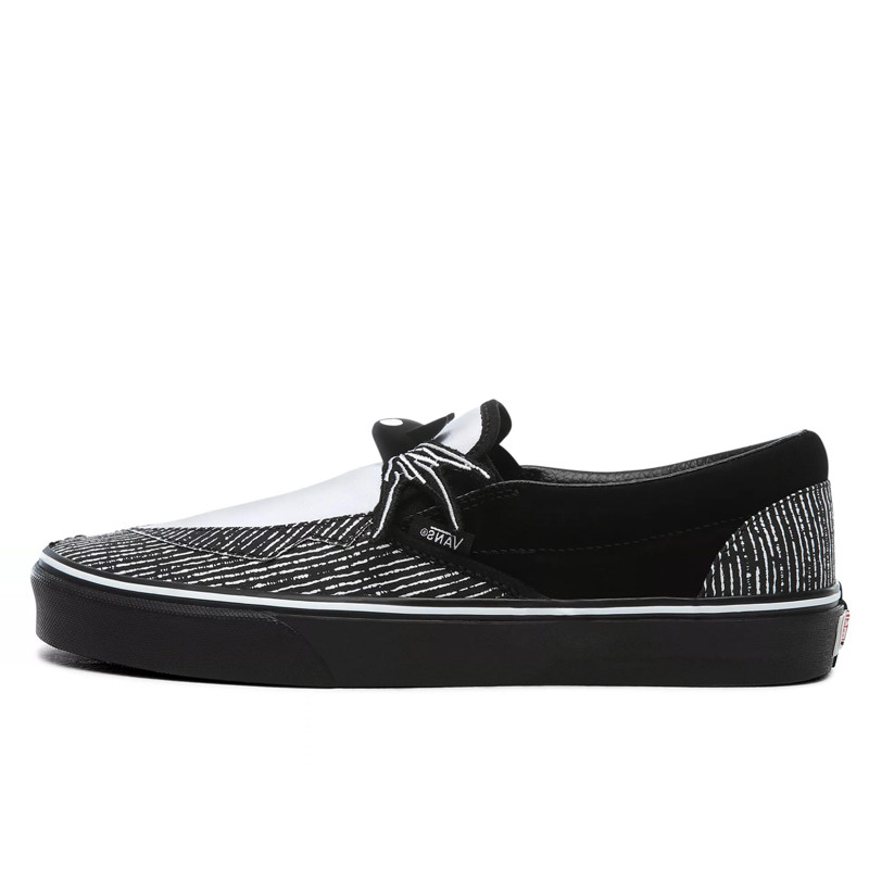 SEPATU SNEAKERS VANS UA X The Nightmare Before Christmas Classic Slip-on