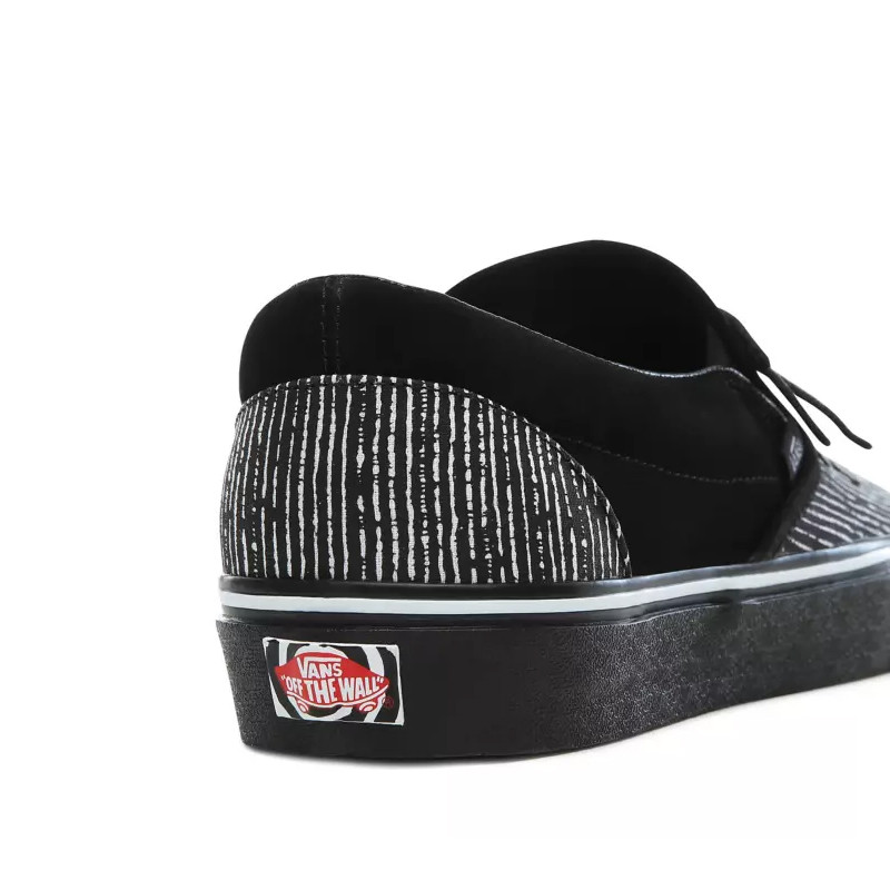 SEPATU SNEAKERS VANS UA X The Nightmare Before Christmas Classic Slip-on