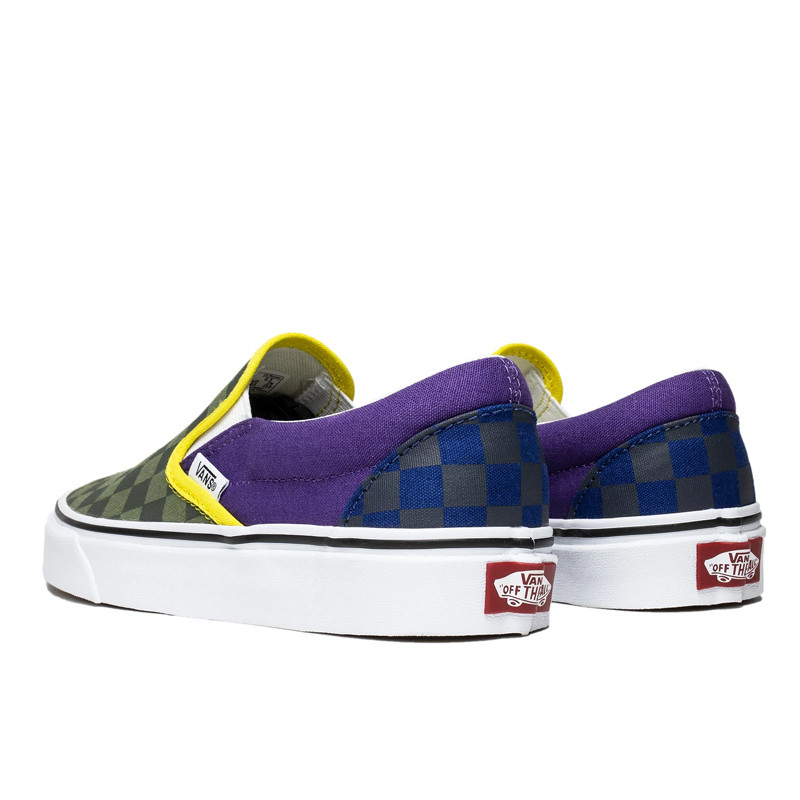 SEPATU SNEAKERS VANS Ua Classic Slip-On