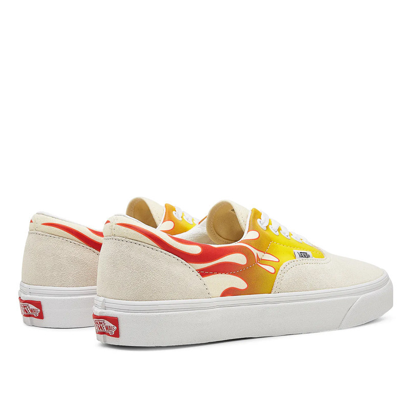 SEPATU SNEAKERS VANS UA Era Flame