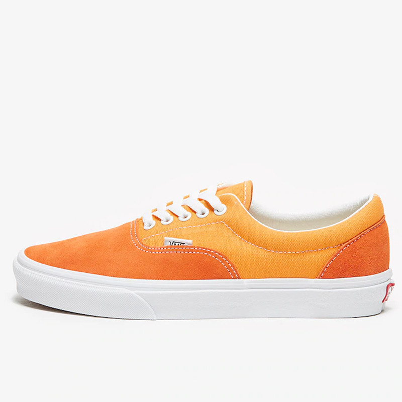 SEPATU SNEAKERS VANS Ua Era