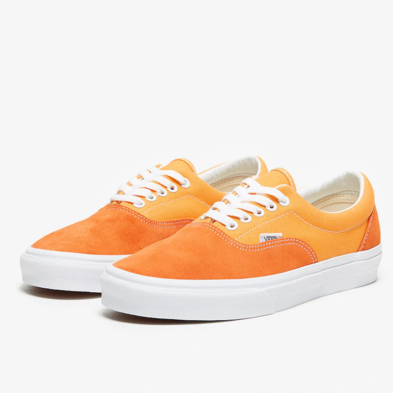 SEPATU SNEAKERS VANS Ua Era