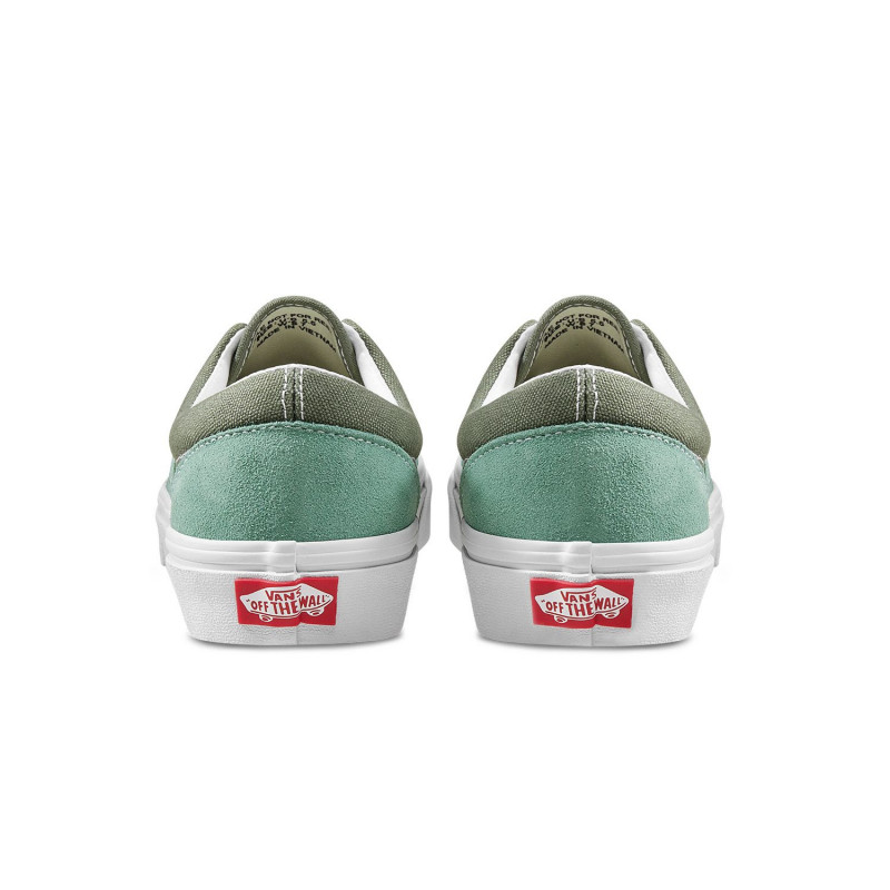 SEPATU SNEAKERS VANS UA Era Retro Sport