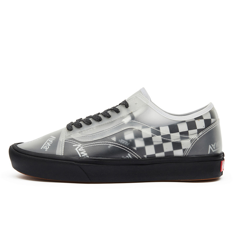 SEPATU SNEAKERS VANS ComfyCush Slip-Skool