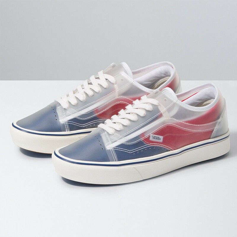 SEPATU SNEAKERS VANS Comfycush Slip-Skool