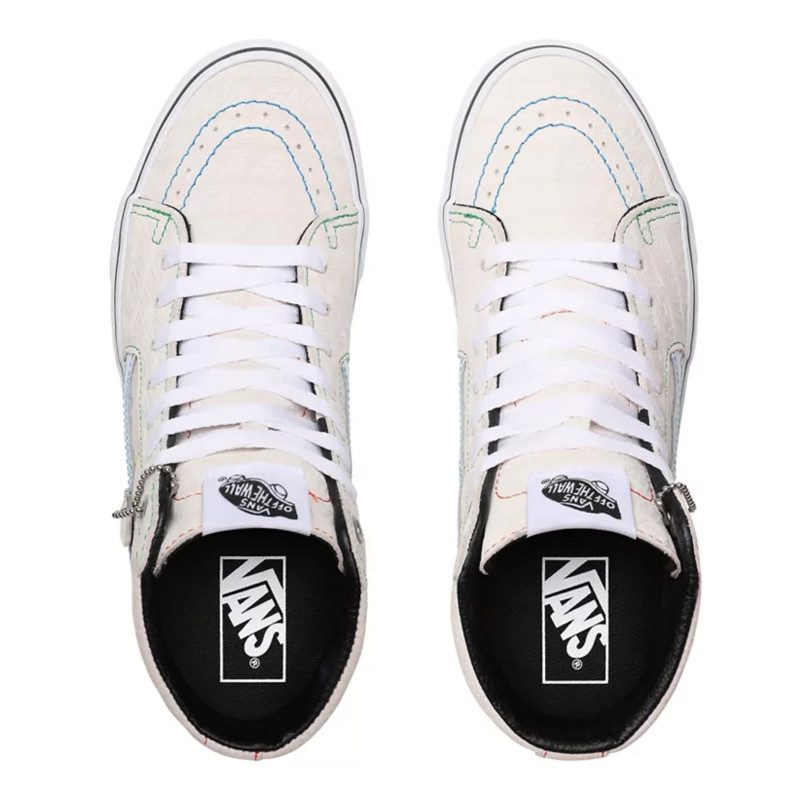 SEPATU SNEAKERS VANS Wmns Sk8-Hi Emboss