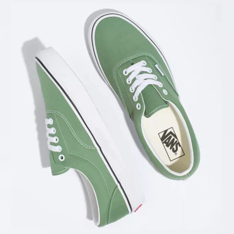 SEPATU SNEAKERS VANS Era