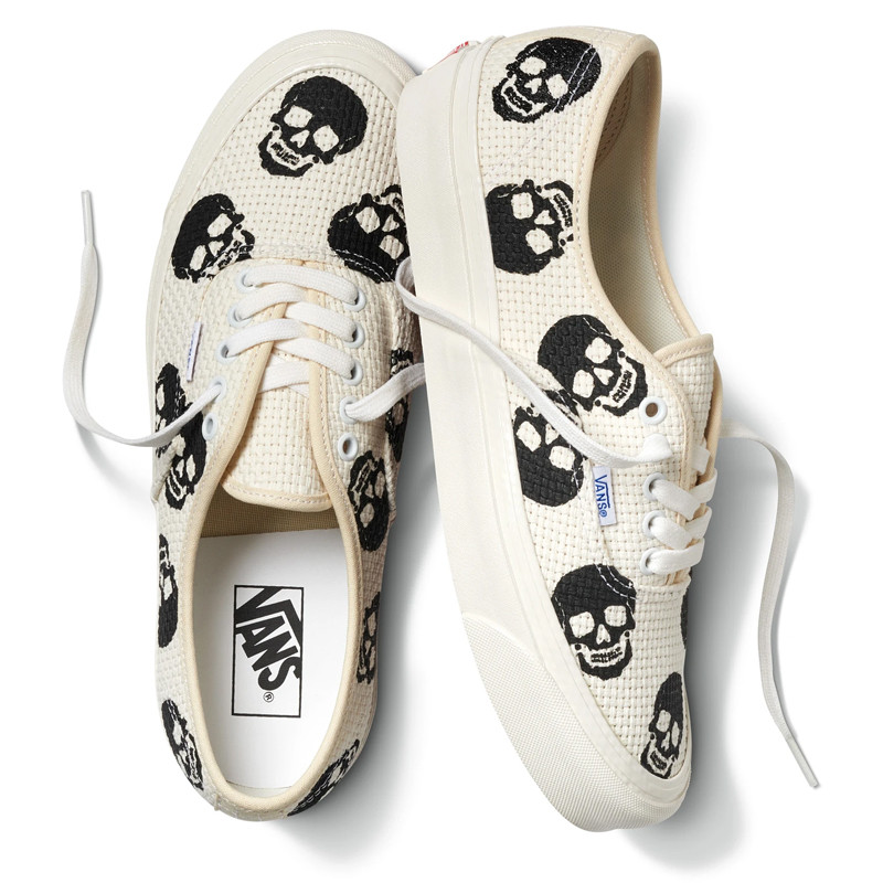 SEPATU SNEAKERS VANS ANAHEIM FACTORY AUTHENTIC 44 DX