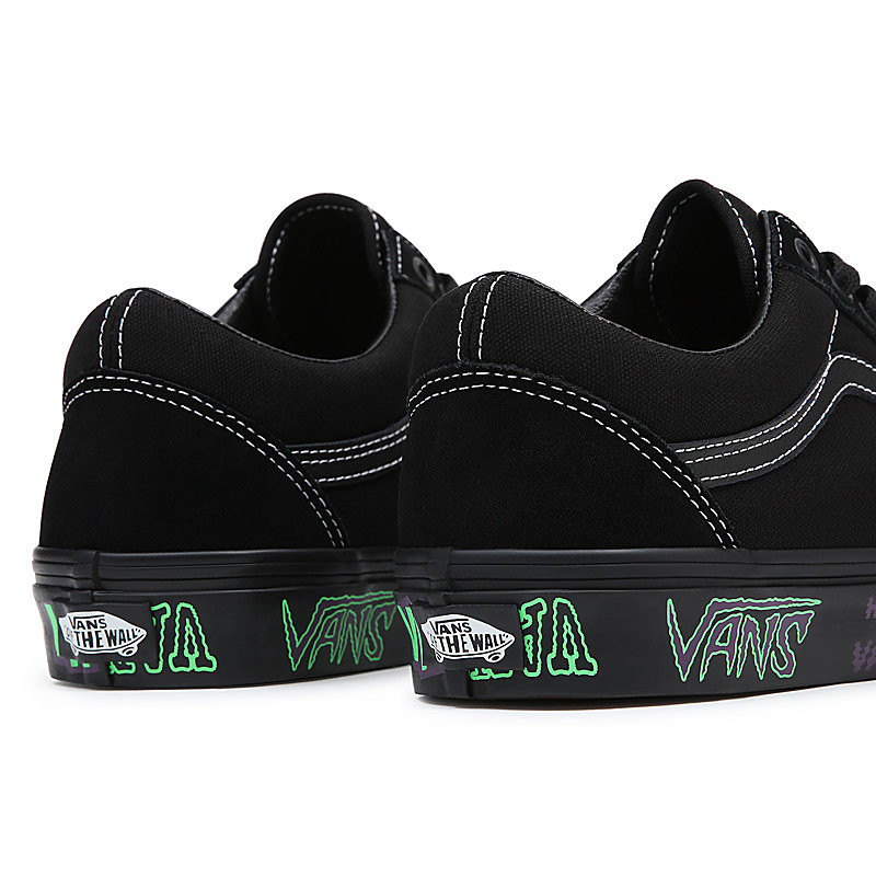 SEPATU SNEAKERS VANS OLD SKOOL Live at Hov