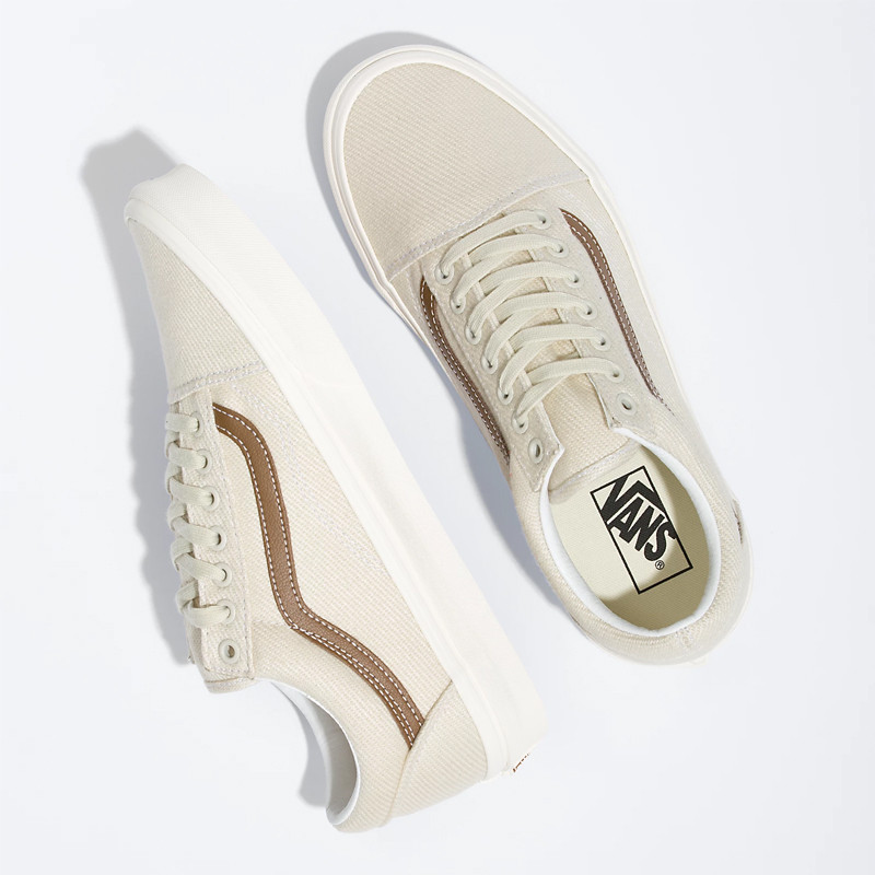 SEPATU SNEAKERS VANS OLD SKOOL DESERT TWILL