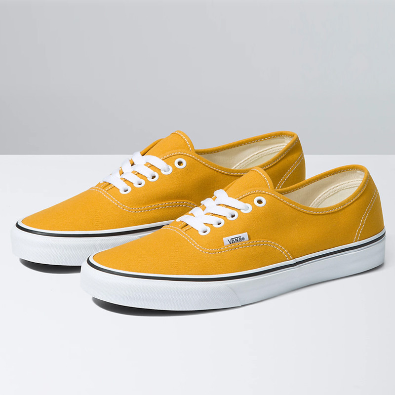 SEPATU SNEAKERS VANS Color THEORY AUTHENTIC