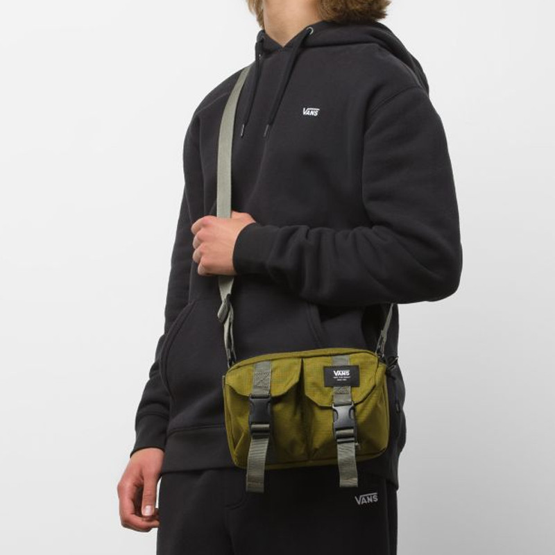 TAS SNEAKERS VANS PURSUE SHOULDER BAG