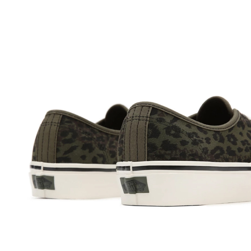 SEPATU SNEAKERS VANS ANAHEIM FACTORY AUTHENTIC 44 DX