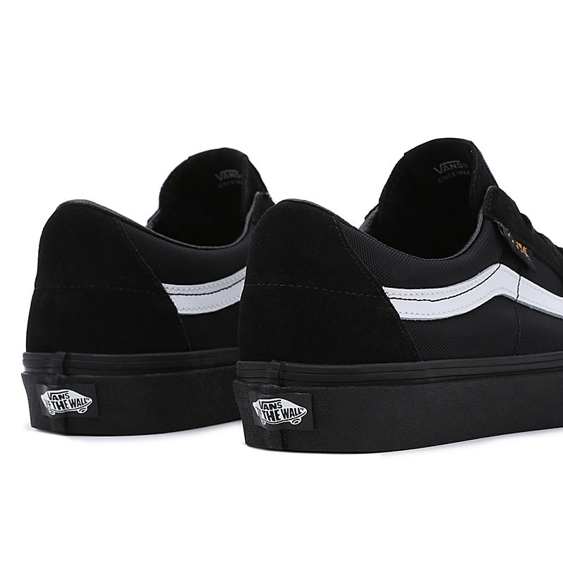 SEPATU SNEAKERS VANS Cordura SK8-LOW