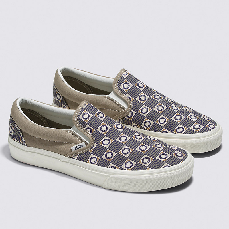SEPATU SNEAKERS VANS GEO TREK CLASSIC Slip-On
