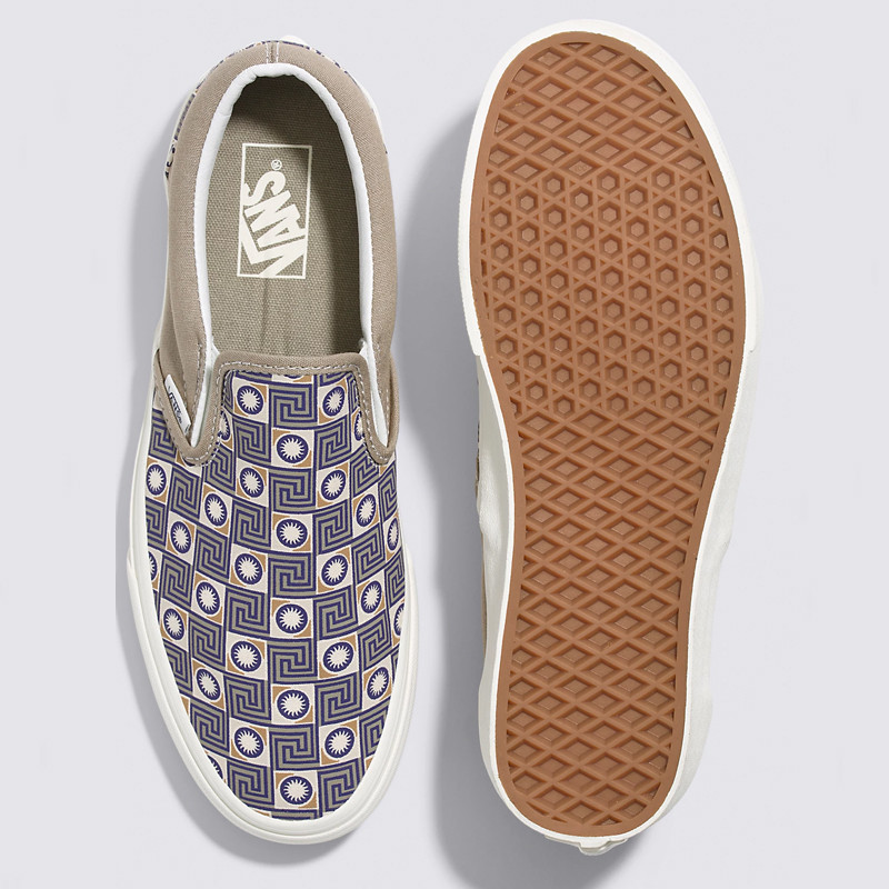 SEPATU SNEAKERS VANS GEO TREK CLASSIC Slip-On