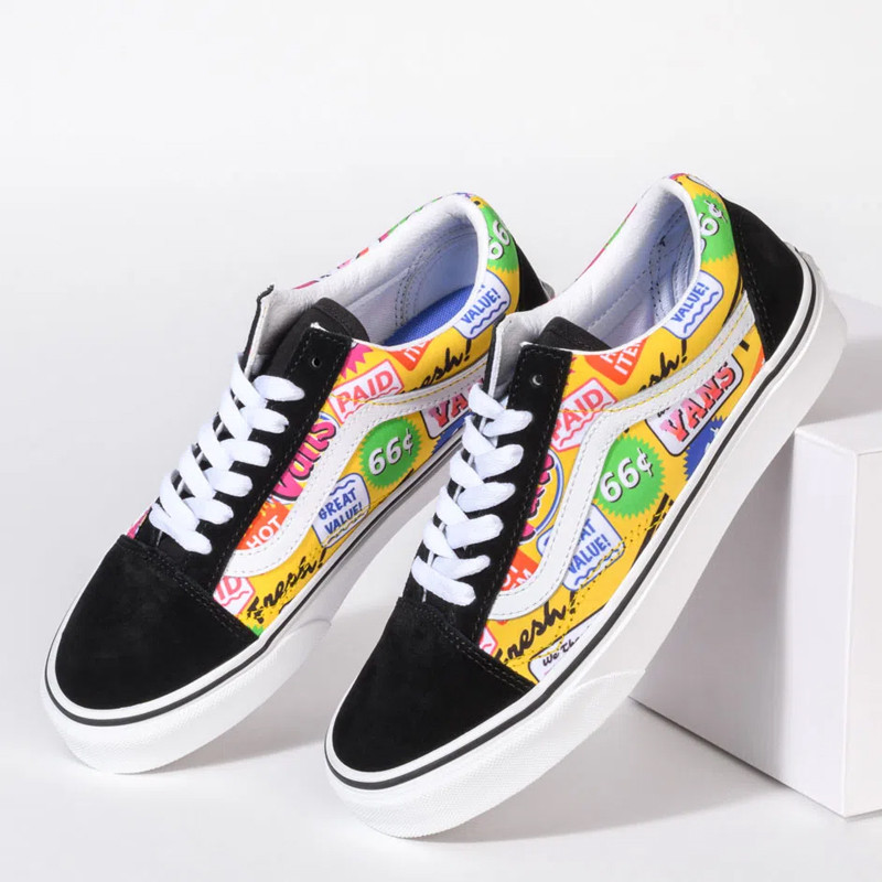 SEPATU SNEAKERS VANS Classics Old Skool Retro Mart