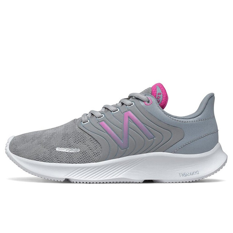 SEPATU TRAINING NEW BALANCE Wmns 068