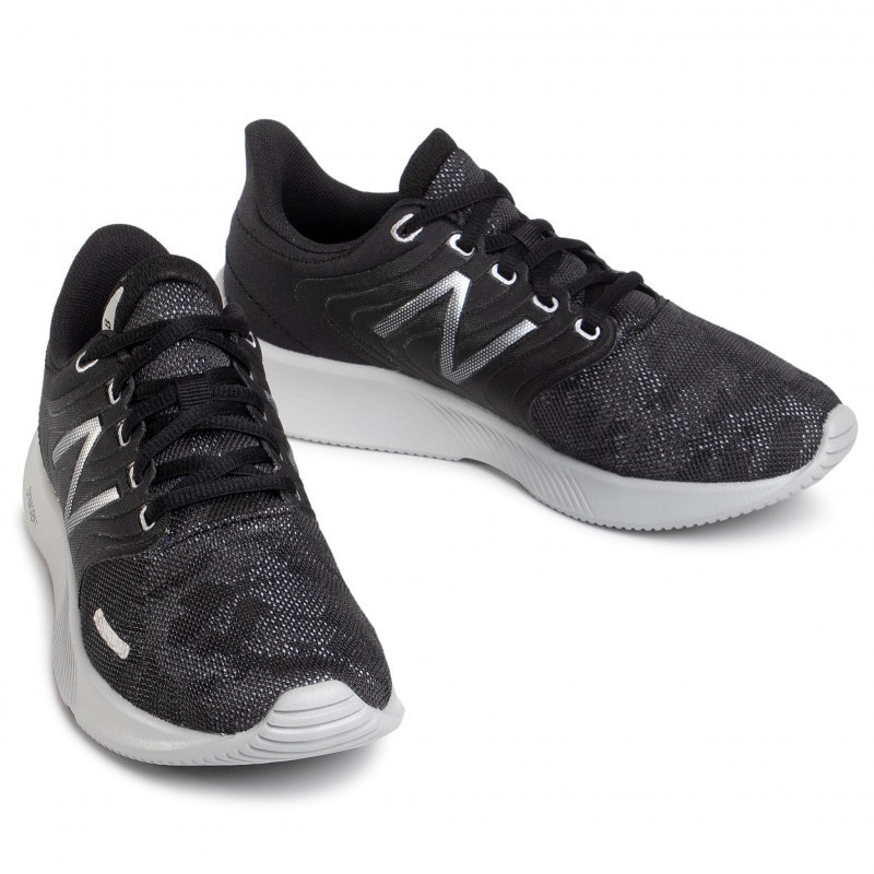 SEPATU SNEAKERS NEW BALANCE Wmns 68