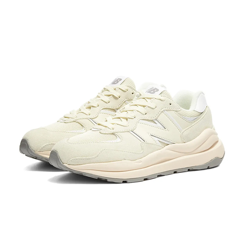 SEPATU SNEAKERS NEW BALANCE Wmns 5740
