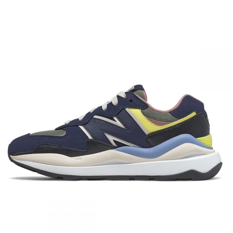 SEPATU SNEAKERS NEW BALANCE Wmns 5740