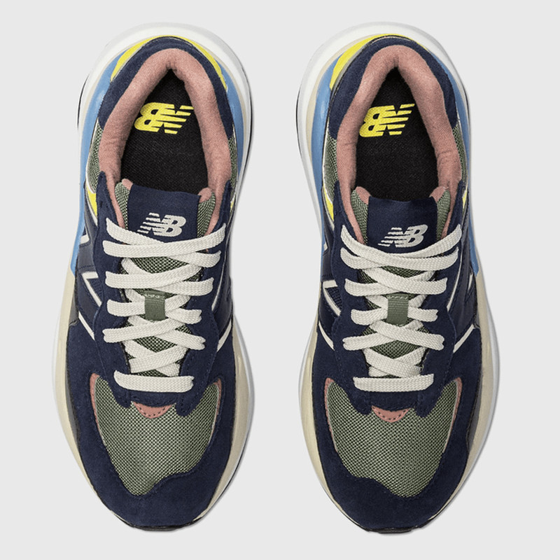 SEPATU SNEAKERS NEW BALANCE Wmns 5740