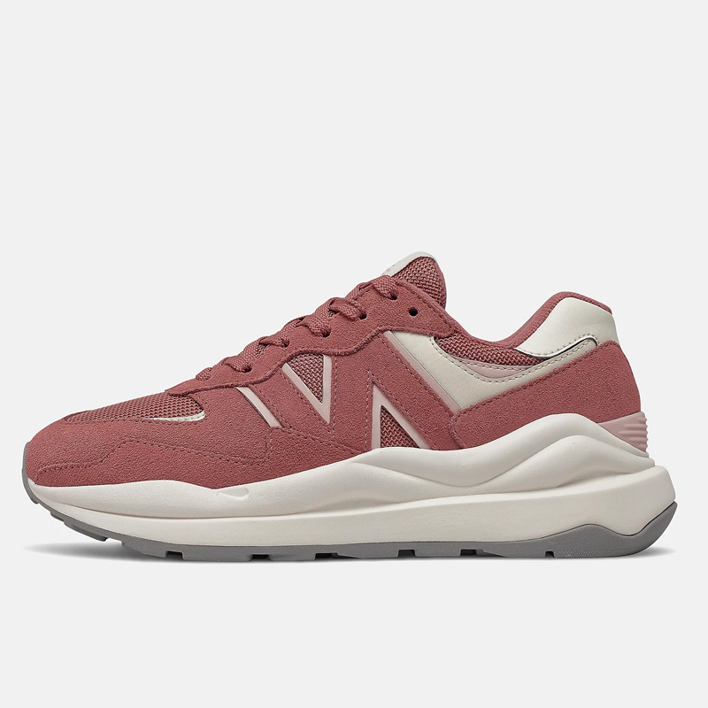 SEPATU SNEAKERS NEW BALANCE wmns 5740