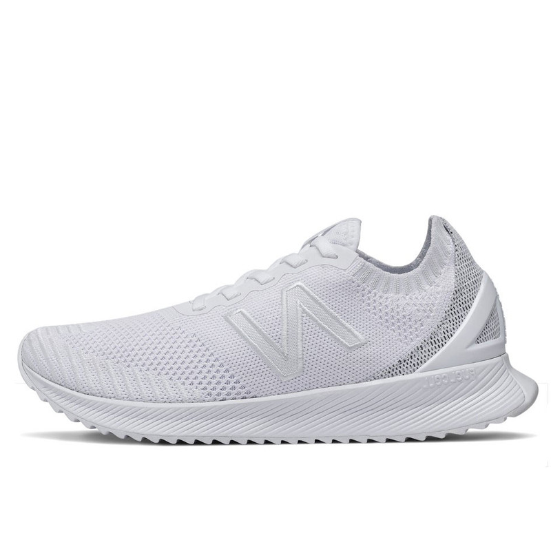 SEPATU LARI NEW BALANCE Wmns FuelCell Echo