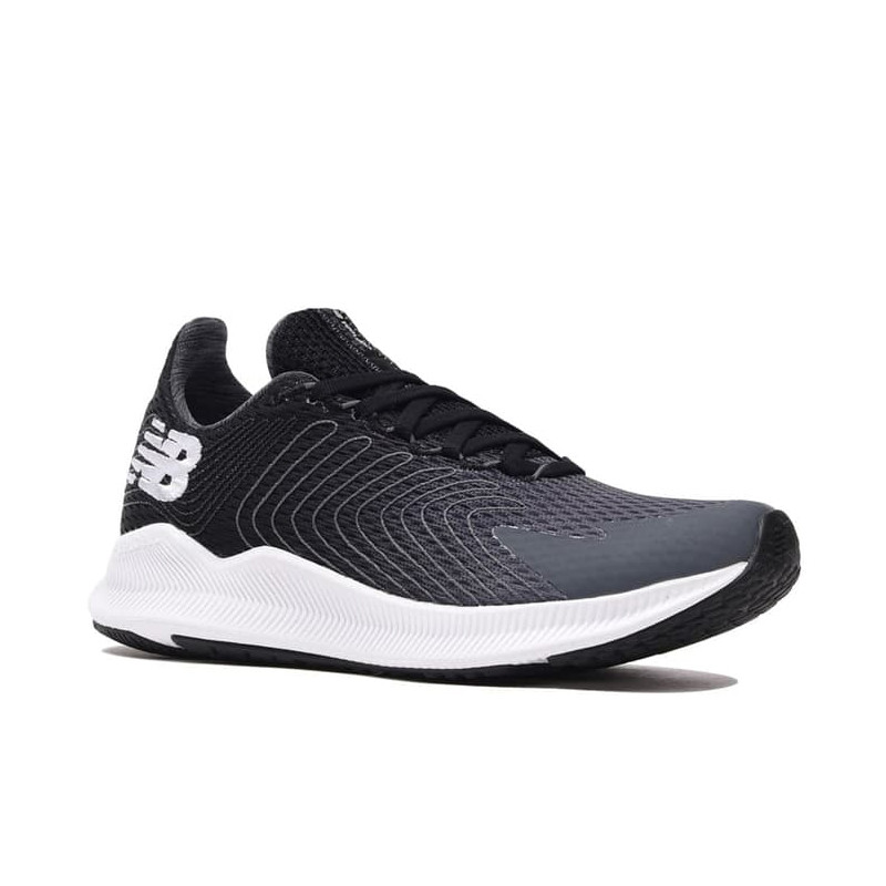 SEPATU LARI NEW BALANCE Wmns FuelCell Propel