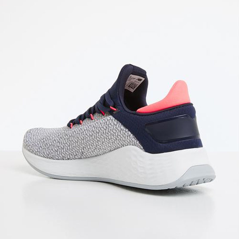 Sepatu Training New Balance Wmns Fresh Foam Lazr V2 Grey