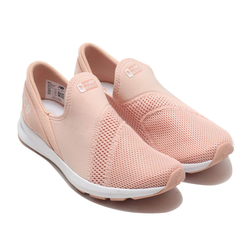 SEPATU SNEAKERS NEW BALANCE Wmns FuelCore Nergize Easy Slip-On