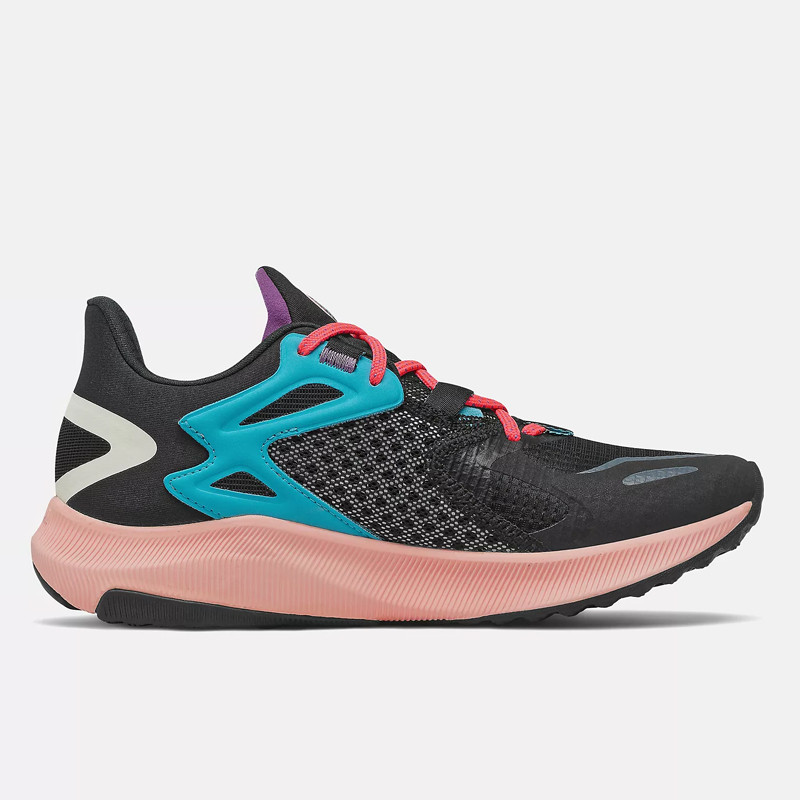 SEPATU LARI NEW BALANCE Wmns FuelCell Propel RMX