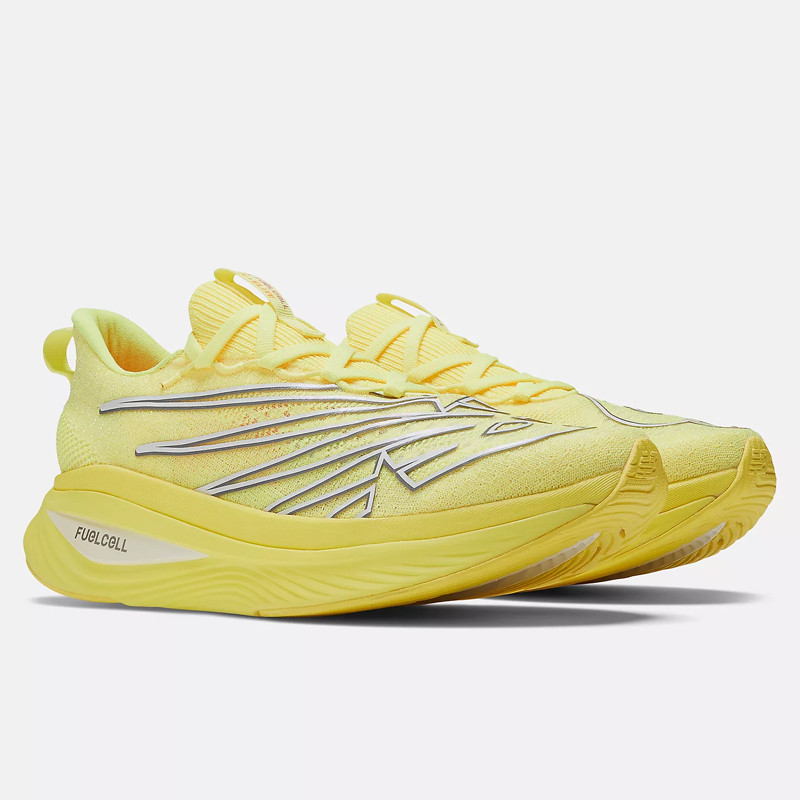 SEPATU LARI NEW BALANCE Wmns FuelCell SuperComp Elite v3