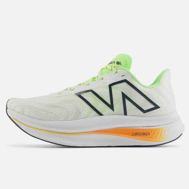 SEPATU LARI NEW BALANCE Wmns FuelCell SuperComp Trainer v2