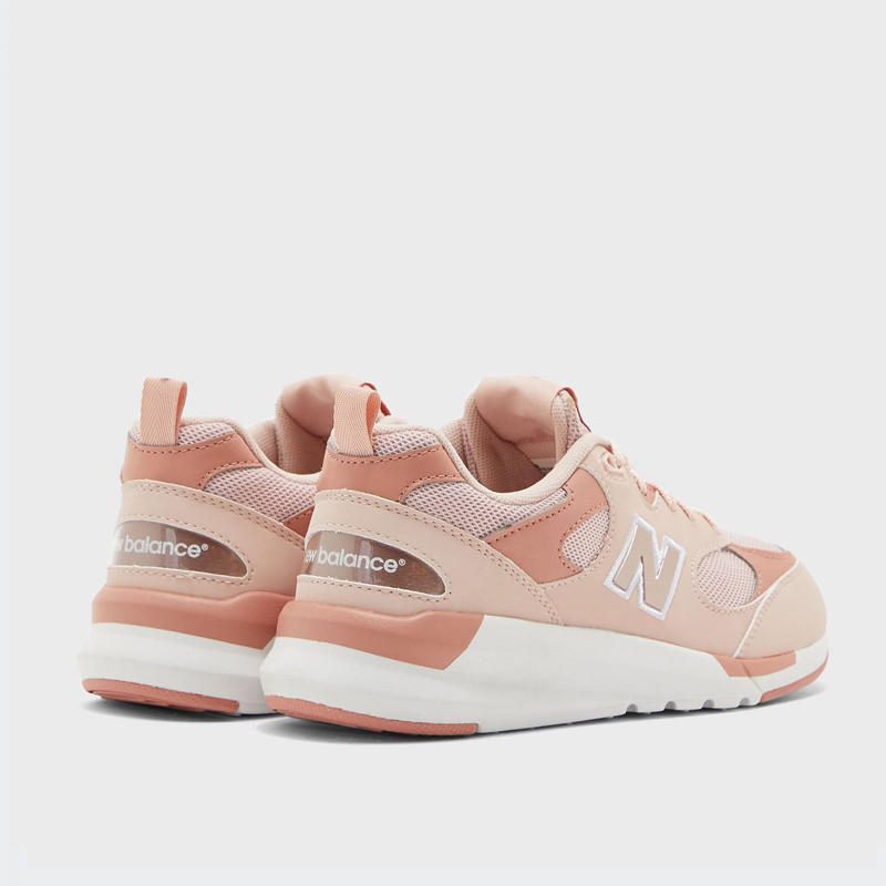 SEPATU SNEAKERS NEW BALANCE Wmns 109 V1