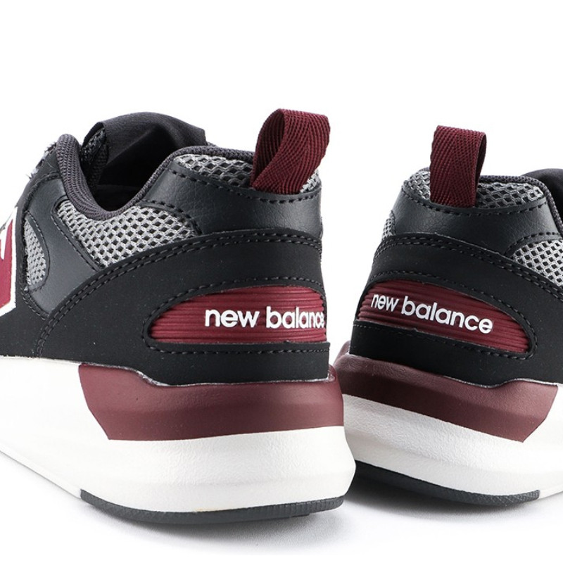 SEPATU SNEAKERS NEW BALANCE Wmns 109 V1