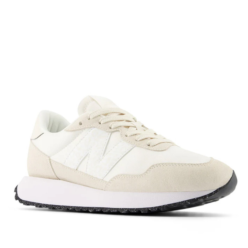 SEPATU SNEAKERS NEW BALANCE wmns 237