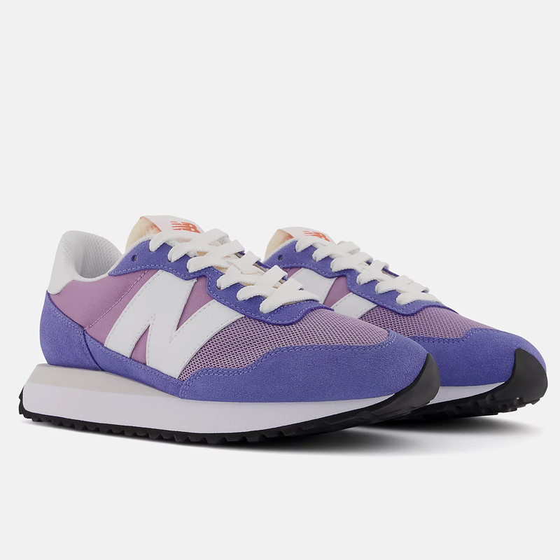 SEPATU SNEAKERS NEW BALANCE Wmns 237