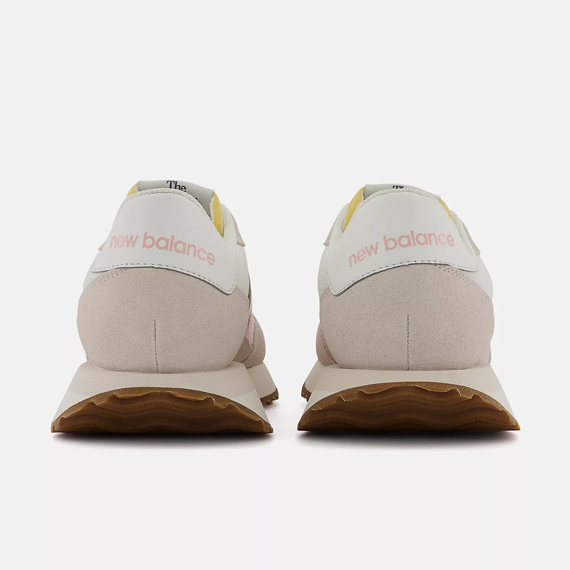 SEPATU SNEAKERS NEW BALANCE wmns 237