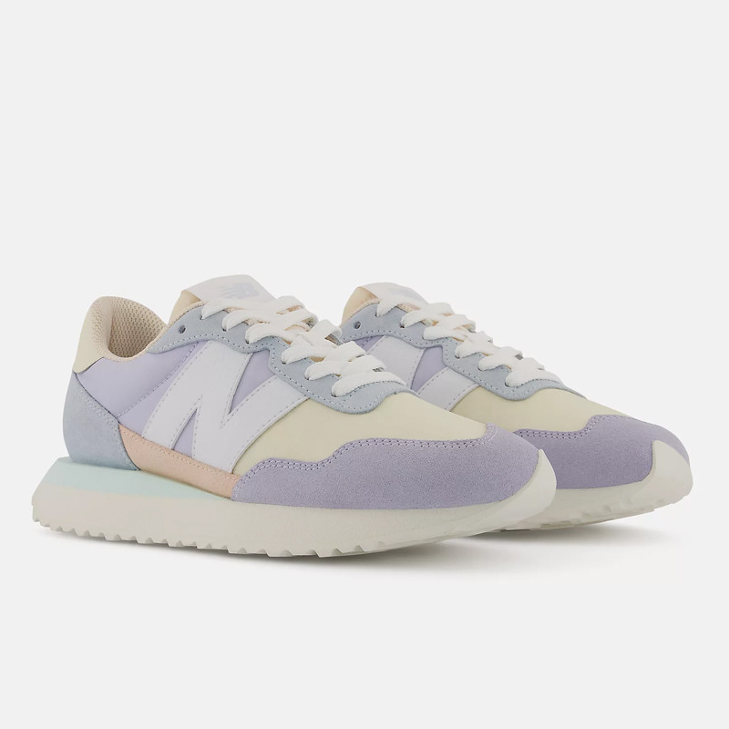 SEPATU SNEAKERS NEW BALANCE Wmns 237
