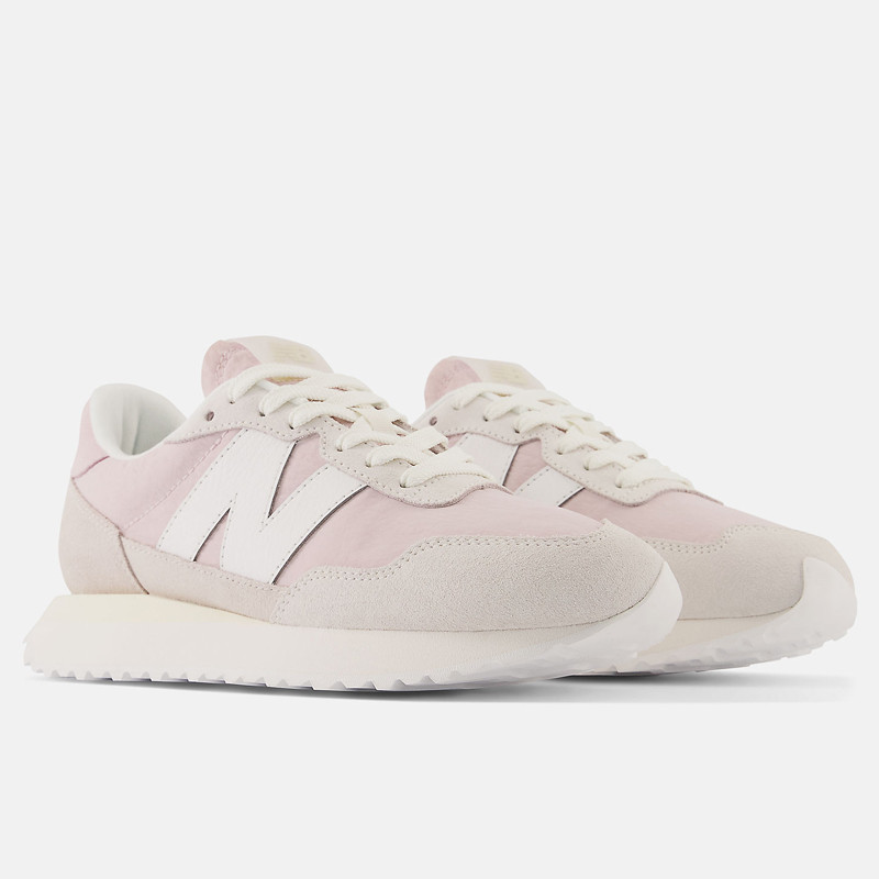 SEPATU SNEAKERS NEW BALANCE Wmns 237