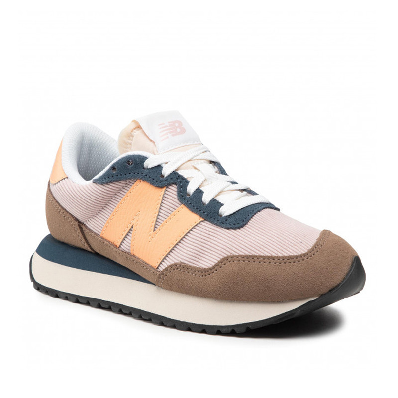 wmns 237 foto 2