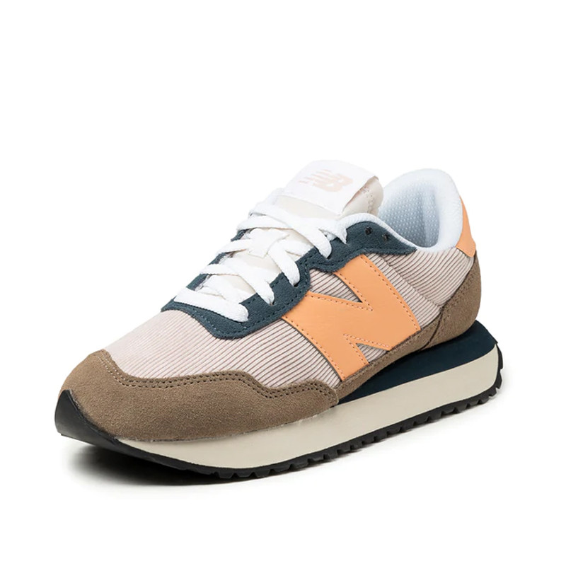 wmns 237 foto 4