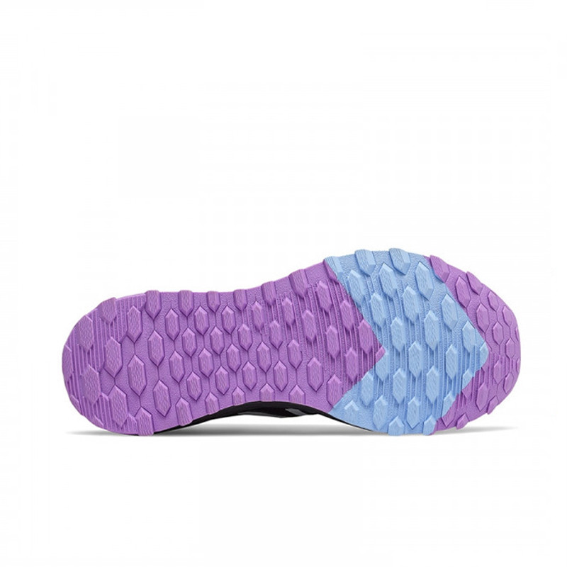 SEPATU TRAIL NEW BALANCE Wmns Arishi Trail