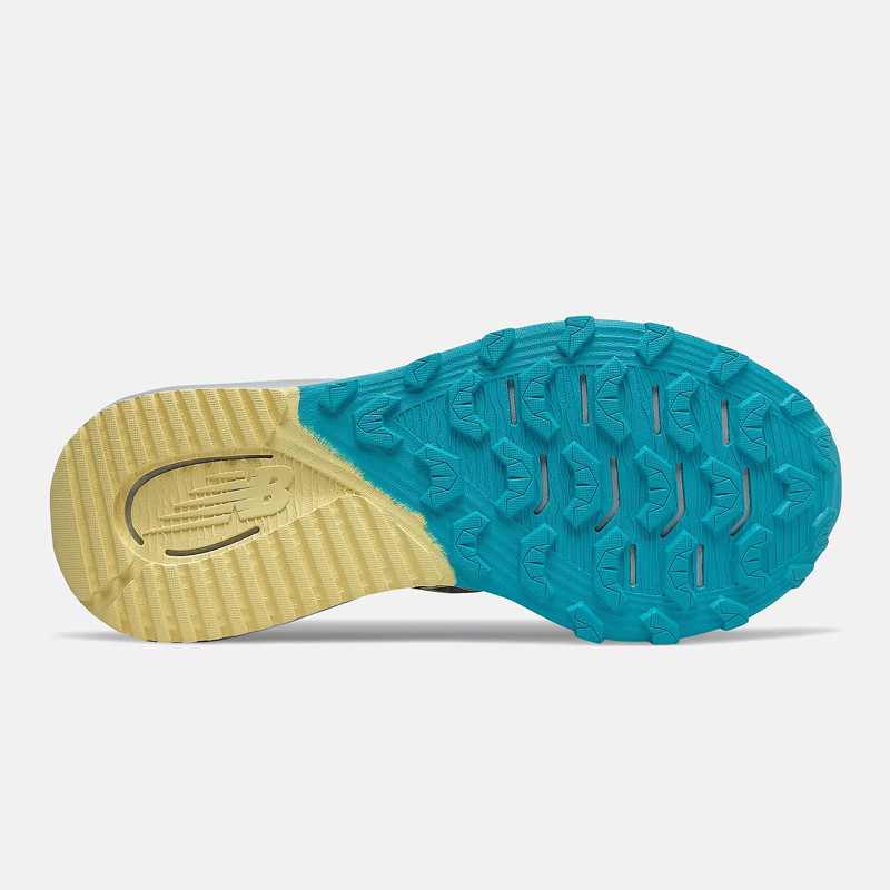 SEPATU TRAIL NEW BALANCE Wmns Nitrel V4