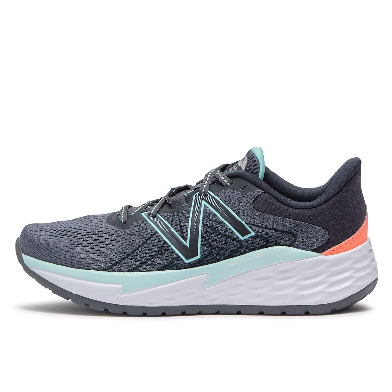 SEPATU LARI NEW BALANCE Wmns Fresh Foam Evare