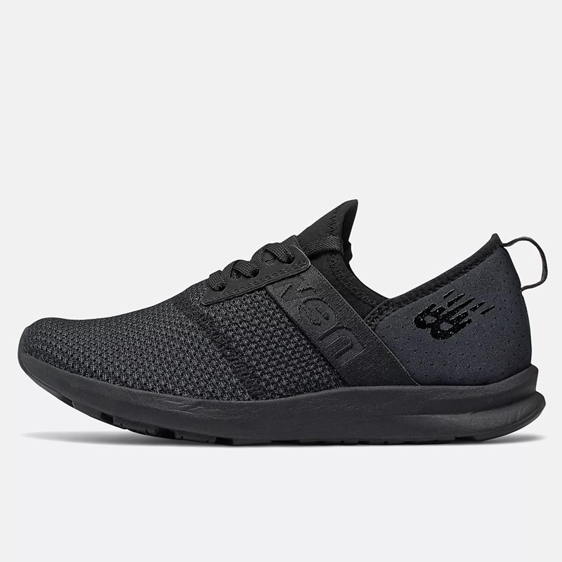 Sepatu Training New Balance Wmns Fuelcore Nergize Black