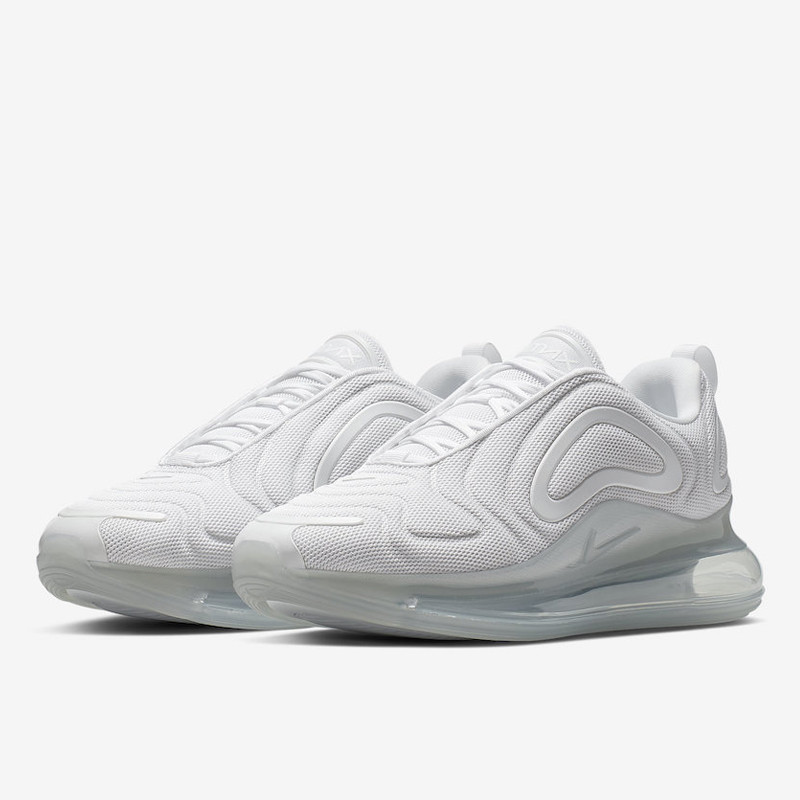 SEPATU SNEAKERS NIKE Air Max 720