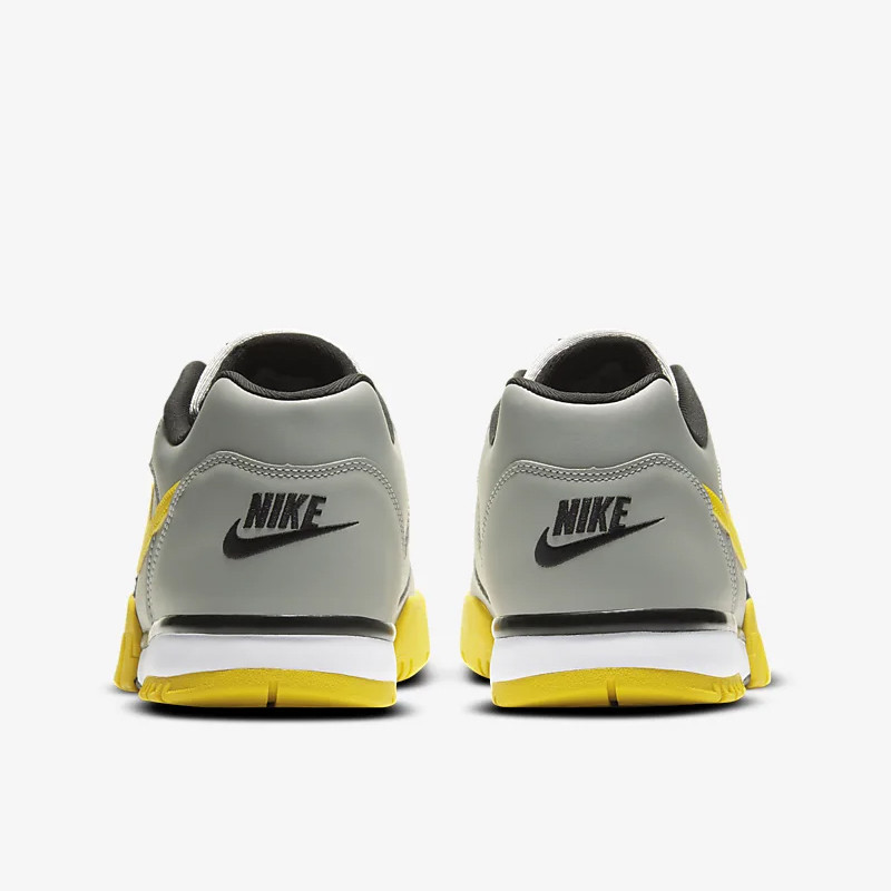 SEPATU SNEAKERS NIKE Air Cross Trainer Low