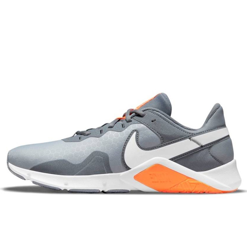 SEPATU TRAINING NIKE LEGEND ESSENTIAL 2